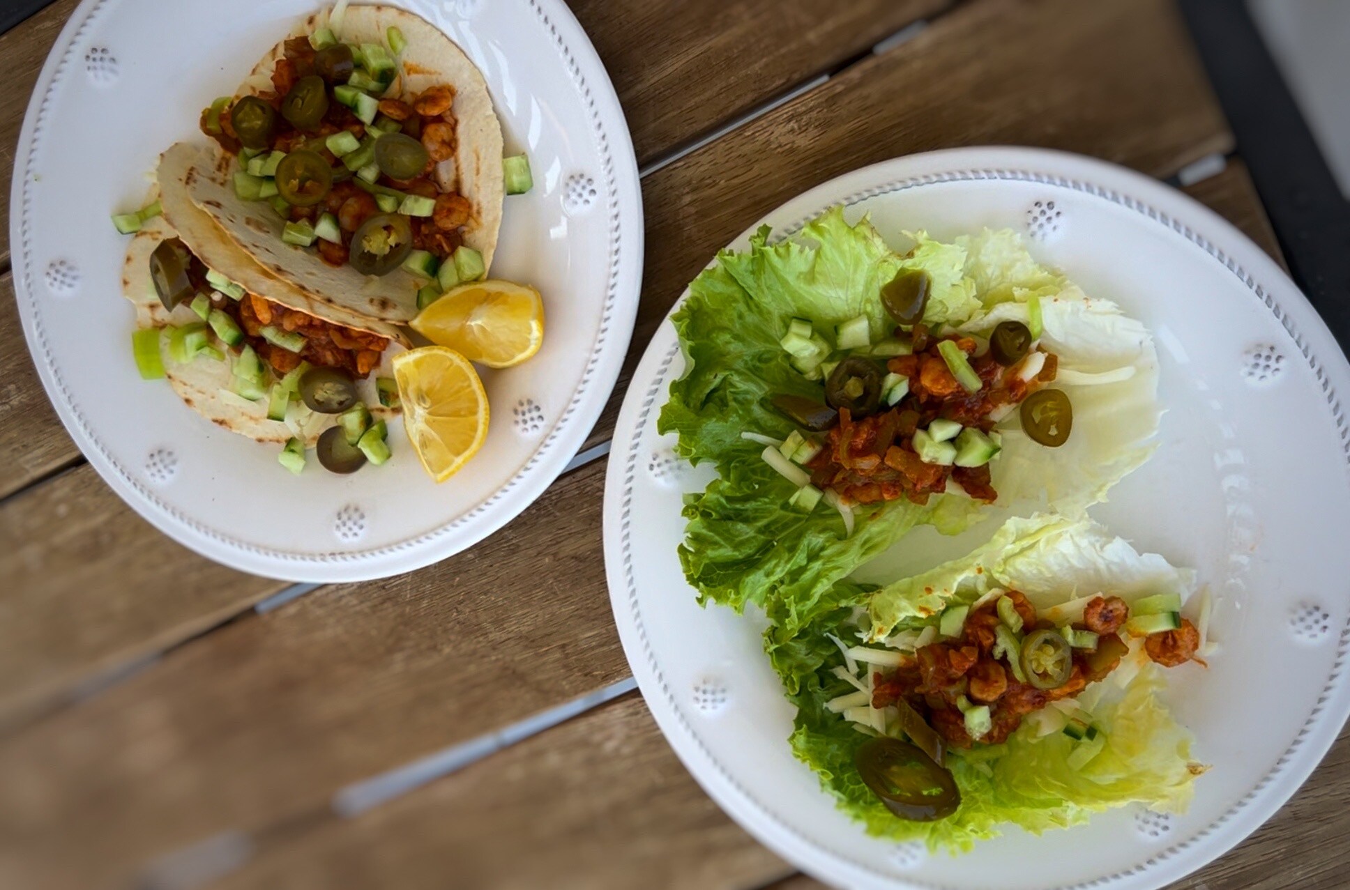 Shrimp taco with lettuce