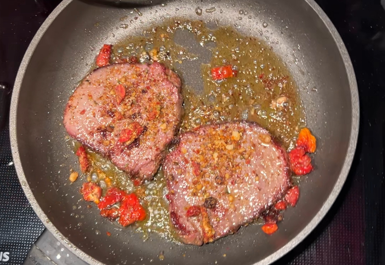 Marinated Beef Tenderloin with Broccoli and Corn