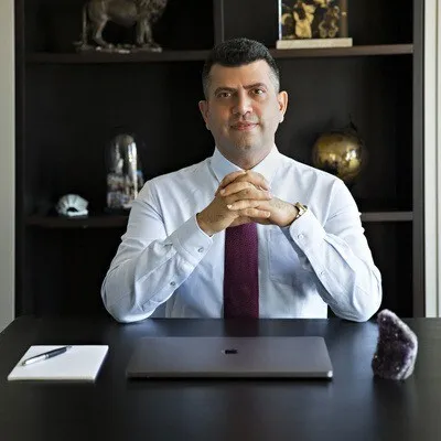 Dr. Cenk Teker