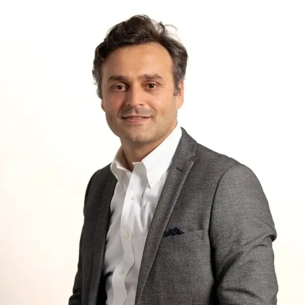 Dr. Safa Manav – Plastic, reconstructive & aesthetic surgeon