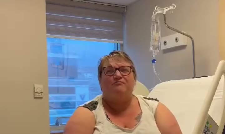 Kristy from New Zealand in her hospital room in Istanbul after gastric sleeve surgery